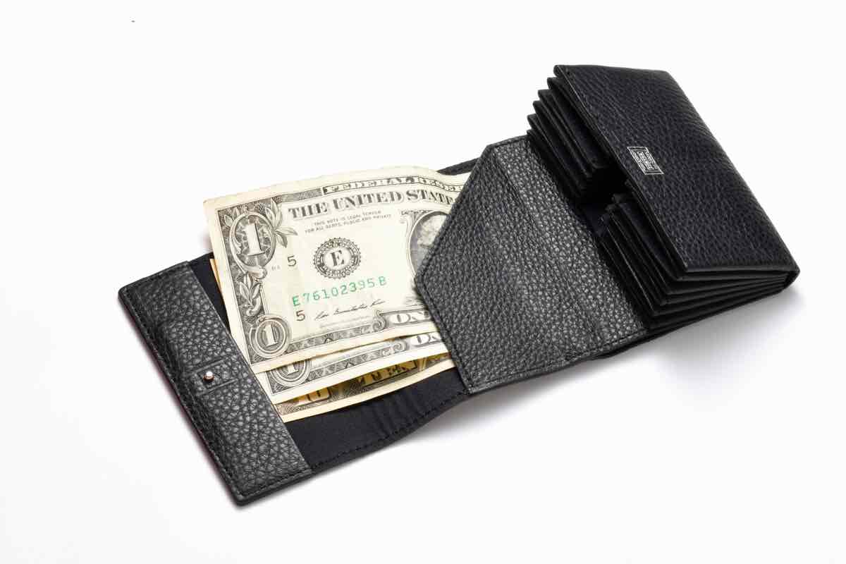 これからは財布も見た目もスマートに 吉田カバン ポーターのミニ財布こそ男の財布 ファッション Fineboys Online